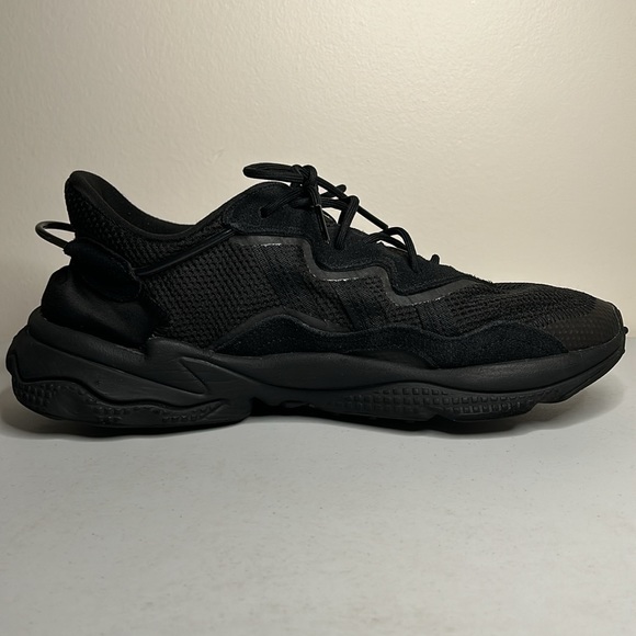 Adidas Ozweego Core All Black Carbon Mesh Mens Shoes US Size 10.5 - Picture 4 of 12